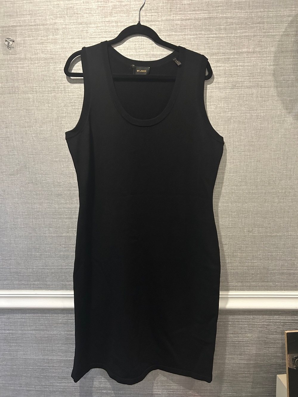 St. John Black Sleeveless Scoop-Neck Mini Dress